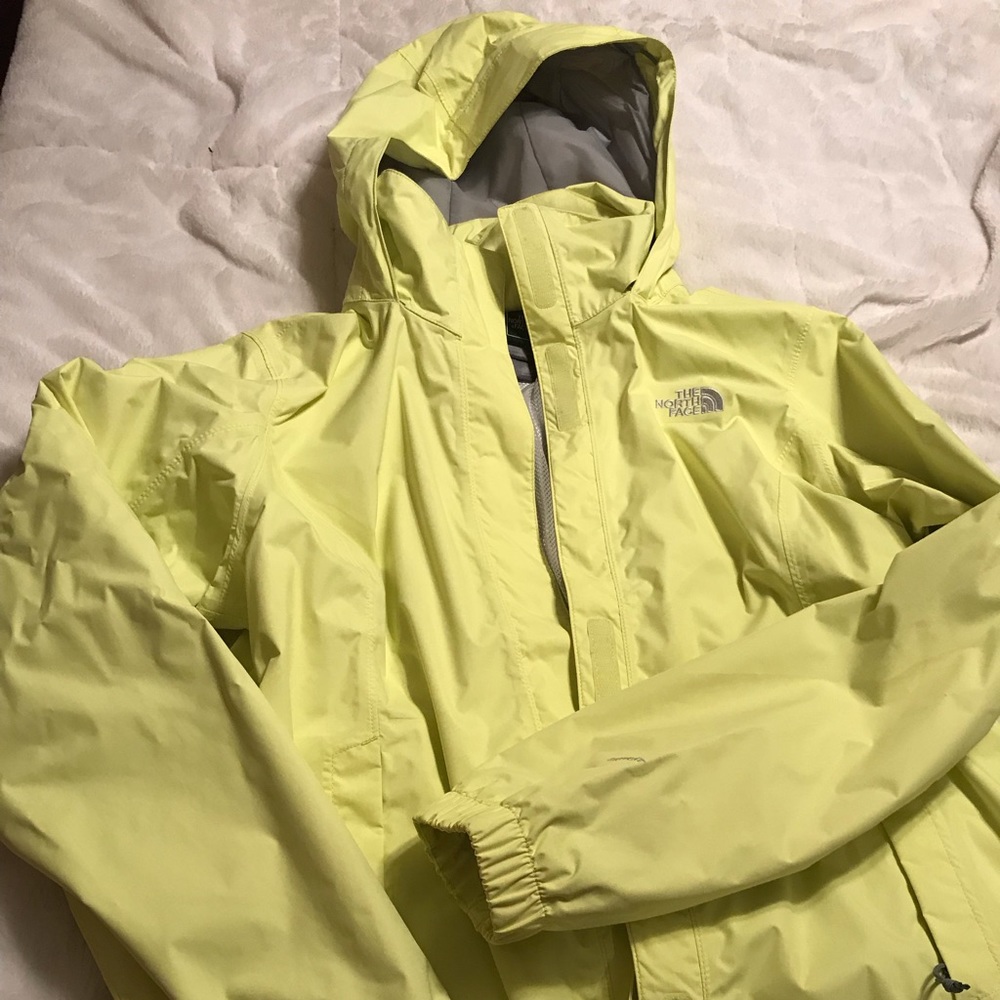 The north face windbreaker jacket